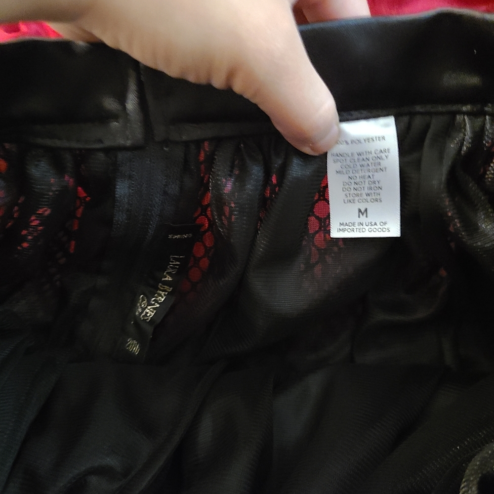 Skirt - Picture 3 of 4